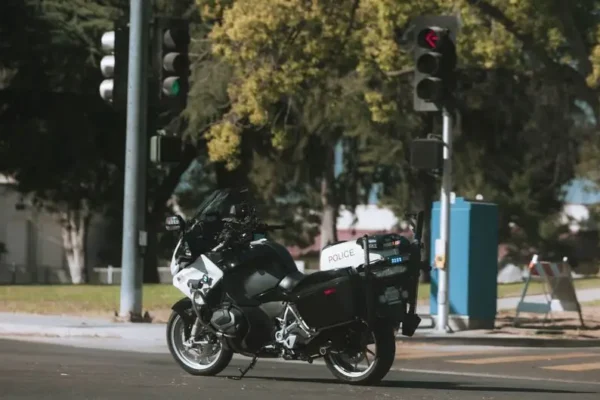 Policja w Strzelcach Krajeńskich kontroluje motocyklistów. Akcja „Motocykl” na drogach powiatu
