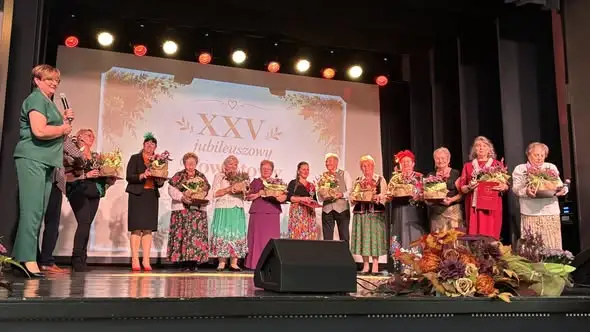 Seniorzy z Gminy Dobiegniew na Powiatowym Dniu Seniora w Drezdenku