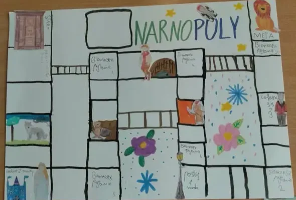Klasa 4a zamieniła lekturę „Opowieści z Narnii” w edukacyjne gry planszowe