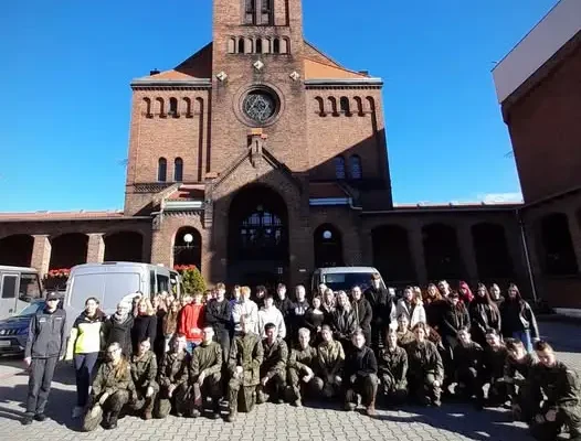 Uczniowie z Drezdenka z wizytą w Zakładzie Karnym we Wronkach