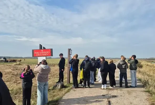 Uczniowie z 7a i 6c odkrywali przyrodę Parku Narodowego „Ujście Warty”
