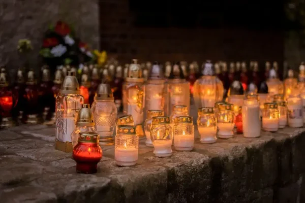 Grobonet w Strzelcach Krajeńskich – wyszukiwarka grobów przed Wszystkich Świętych